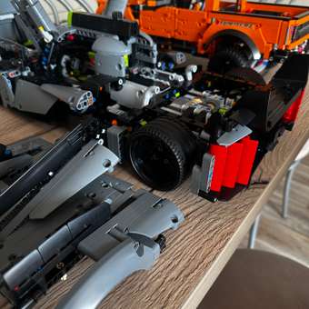 Конструктор LEGO Technic PEUGEOT Le Mans Hybrid 1775 дет.: отзыв пользователя Детский Мир