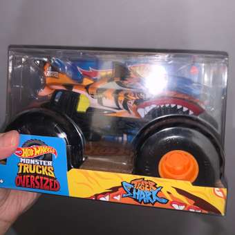 Машинка Hot Wheels Monster Trucks большой Тигровая акула GWL14: отзыв пользователя Детский Мир