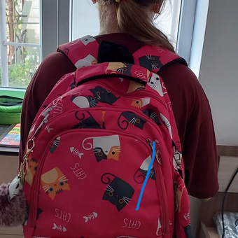 Рюкзак с брелоком киска O GO для девочки с кошкой и пеналом: отзыв пользователя Детский Мир