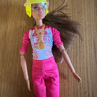 Кукла Barbie Зимние виды спорта Лыжник-паралимпиец HCN33: отзыв пользователя Детский Мир
