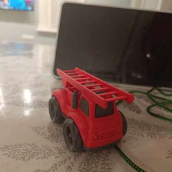 Игрушка Funky Toys машинка пожарная с лестницей 10 см FT0278075: отзыв пользователя Детский Мир