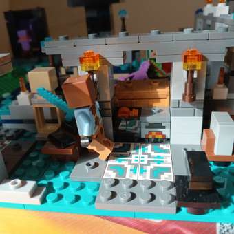 Конструктор LEGO Minecraft Арсенал блочный: отзыв пользователя Детский Мир
