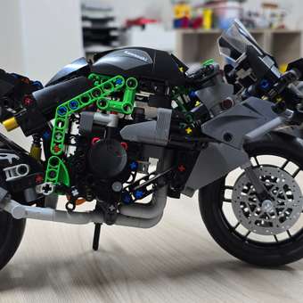 Конструктор LEGO Technic Мотоцикл Kawasaki Ninja H2R 42170: отзыв пользователя ДетМир