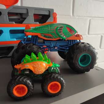 Машинка Hot Wheels Monster Trucks Пиранья большая GTJ34: отзыв пользователя Детский Мир