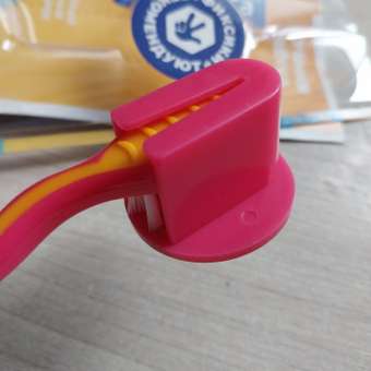 Зубная щетка Longa Vita Фиксики защитный колпачок присоска с 3лет в ассортименте  S-205: отзыв пользователя Детский Мир
