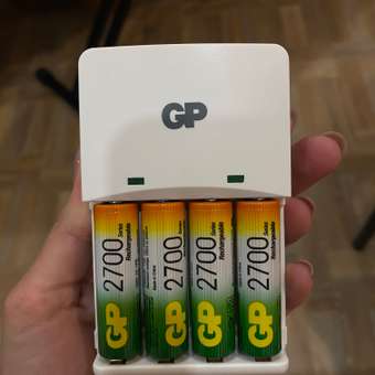 Комплект зарядного устройства GP KB01 и четырех аккумуляторов АА емкостью 2700 мАч: отзыв пользователя Детский Мир
