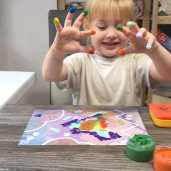 Пальчиковая раскраска HAPE Юный Пикассо пальчиковая краска 4х цветов 11 листов раскраски держатель: отзыв пользователя Детский Мир