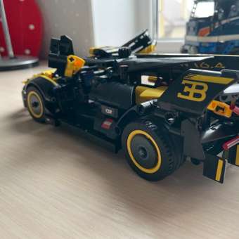 Конструктор LEGO Бугатти Болид Техник 42151: отзыв пользователя ДетМир