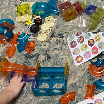 Магнитный конструктор Play Cool детский светящийся развивающий 80 деталей: отзыв пользователя Детский Мир