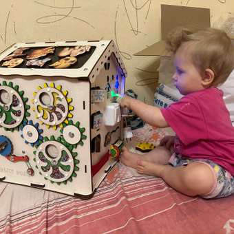Бизиборд Jolly Kids Развивающий домик со светом: отзыв пользователя Детский Мир
