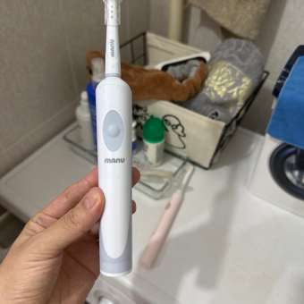 Зубная щетка Manu электрическая Серый MN-1032: отзыв пользователя Детский Мир