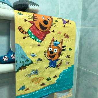 Коврик для ванны с присосками Varmax Три кота море крабиков: отзыв пользователя Детский Мир