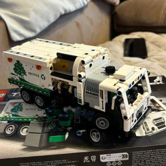 Конструктор LEGO Technic Электрический мусоровоз Mack LR 42167: отзыв пользователя ДетМир