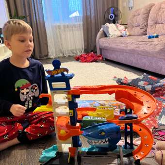 Парковка Hot Wheels Побег от акулы: отзыв пользователя Детский Мир