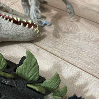 Фигурка Jurassic World Gigantic Trackers HLP24: отзыв пользователя Детский Мир