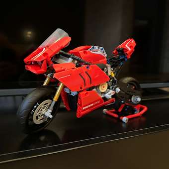 Конструктор LEGO Technic Ducati Panigale V4 R 42107: отзыв пользователя Детский Мир