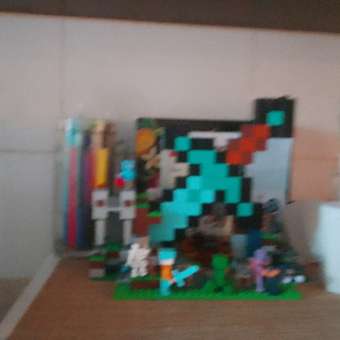 Конструктор LEGO Minecraft The Sword Outpost 427 дет.: отзыв пользователя Детский Мир