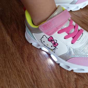 Кроссовки Hello Kitty с подсветкой: отзыв пользователя ДетМир