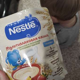 Каша молочная Nestle мультизлаковая банан-земляника 200г с 8месяцев: отзыв пользователя ДетМир