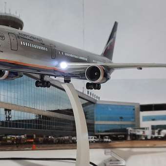 Подарочный набор Звезда Пассажирский Авиалайнер Боинг 767-300: отзыв пользователя Детский Мир