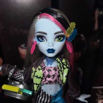 Кукла Monster High Core Doll Фрэнки (Обновление) HXH73: отзыв пользователя Детский Мир