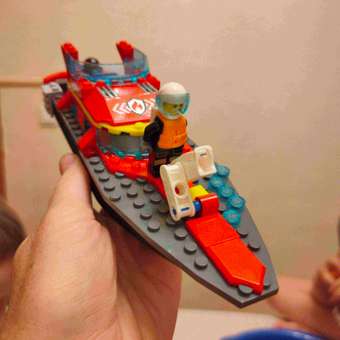Конструктор LEGO Пожарно-спасательная лодка 60373: отзыв пользователя Детский Мир