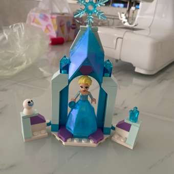 Конструктор LEGO Disney Princess Двор замка Эльзы блочный: отзыв пользователя ДетМир