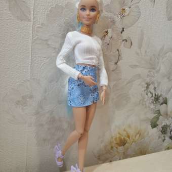 Кукла Barbie Экстра в джинсовой куртке HHN08: отзыв пользователя ДетМир