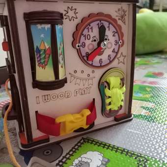 Бизиборд Iwoodplay Развивающий кубик праздник 21*24*24 см свет: отзыв пользователя Детский Мир