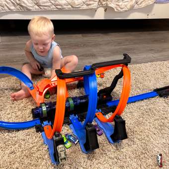 Трек Hot Wheels Винтовое столкновение: отзыв пользователя Детский Мир