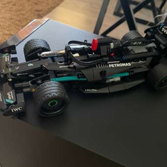 Конструктор LEGO Technic Series Гоночный автомобиль Mercedes-Benz F1 42165: отзыв пользователя Детский Мир