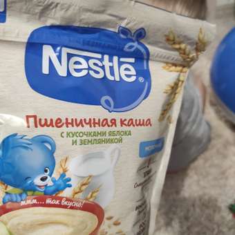 Каша молочная Nestle пшеница-земляника-яблоко 200г с 8месяцев: отзыв пользователя ДетМир