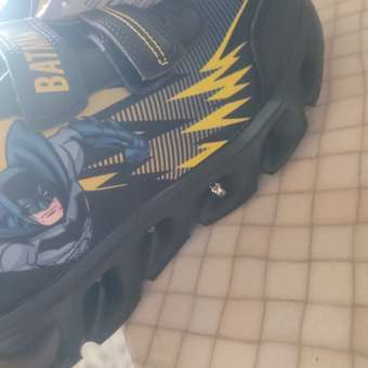Кроссовки Batman с подсветкой: отзыв пользователя ДетМир