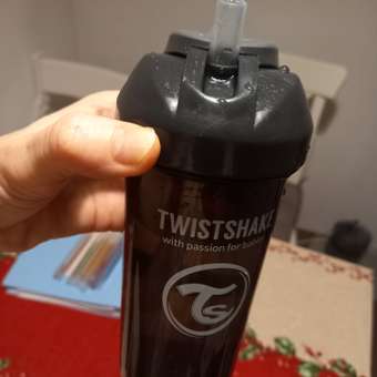 Поильник Twistshake с трубочкой 360мл с 6месяцев Чёрный: отзыв пользователя Детский Мир