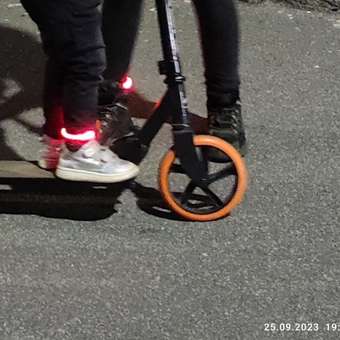Клипса для обуви Uniglodis светодиодная LED: отзыв пользователя Детский Мир