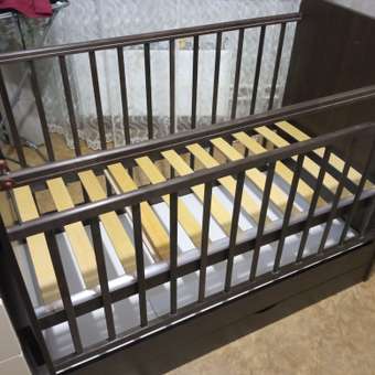 Детская кроватка СКВ СКВ-5 прямоугольная, поперечный маятник (бежевый, венге): отзыв пользователя Детский Мир