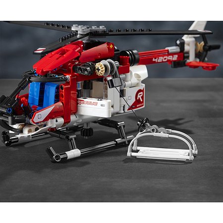 Конструктор LEGO Technic Спасательный вертолет 42092 - фото 9