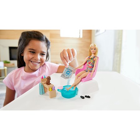Набор игровой Barbie для маникюра и педикюра GHN07 - фото 8
