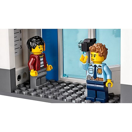 Конструктор LEGO City Police Полицейский участок 60246 - фото 20