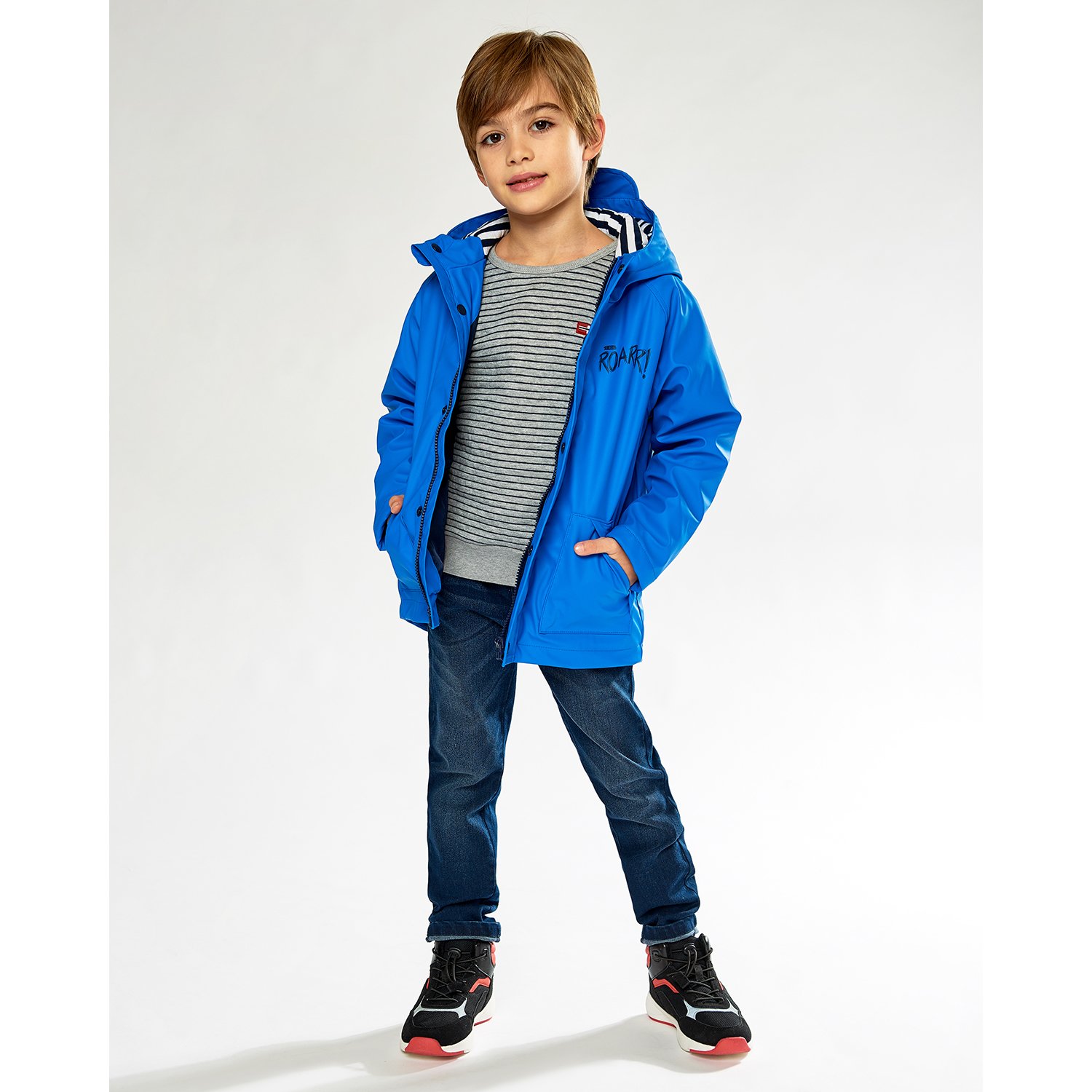 Синяя куртка для мальчика