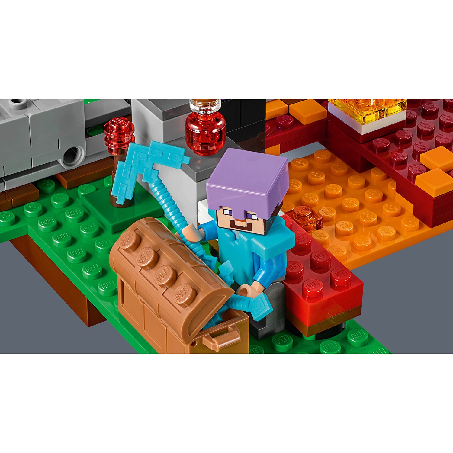 Конструктор LEGO Minecraft Портал в Подземелье 21143 - фото 6