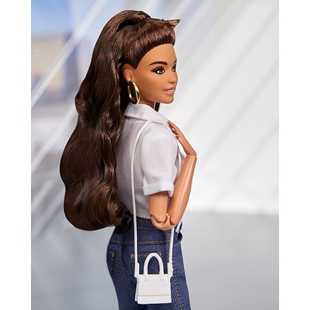 Кукла Barbie стильная с каштановыми волосами HCB75 - фото 5