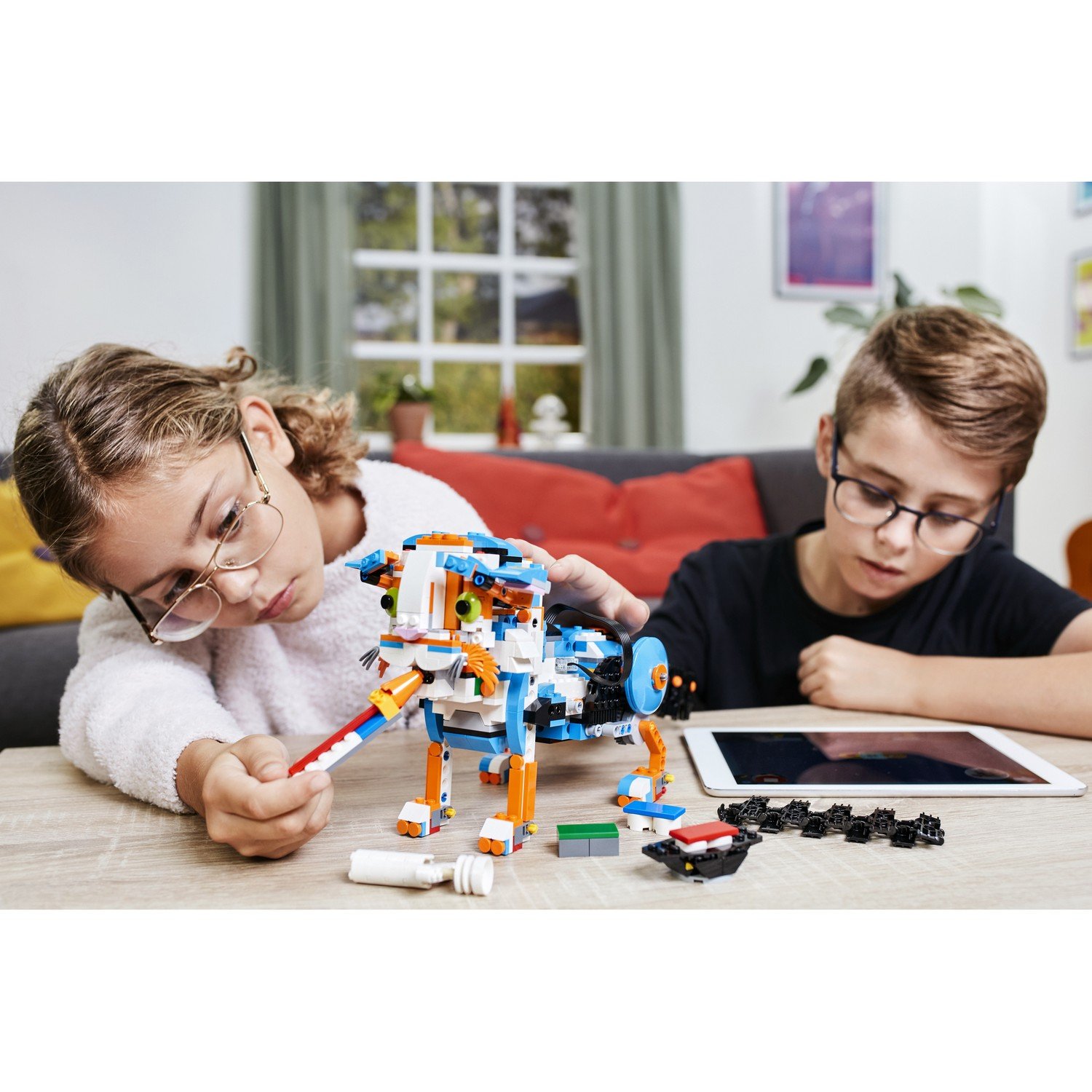 Конструктор LEGO BOOST  Набор для конструирования и программирования (17101) - фото 13