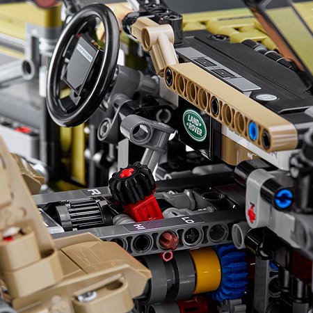 Конструктор LEGO Technic Land Rover Defender 42110 - фото 9