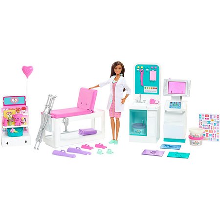 Набор игровой Barbie Клиника с куклой и аксессуарами GTN61