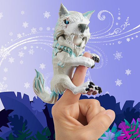Интерактивная игрушка Fingerlings Волк-оборотень Дикий